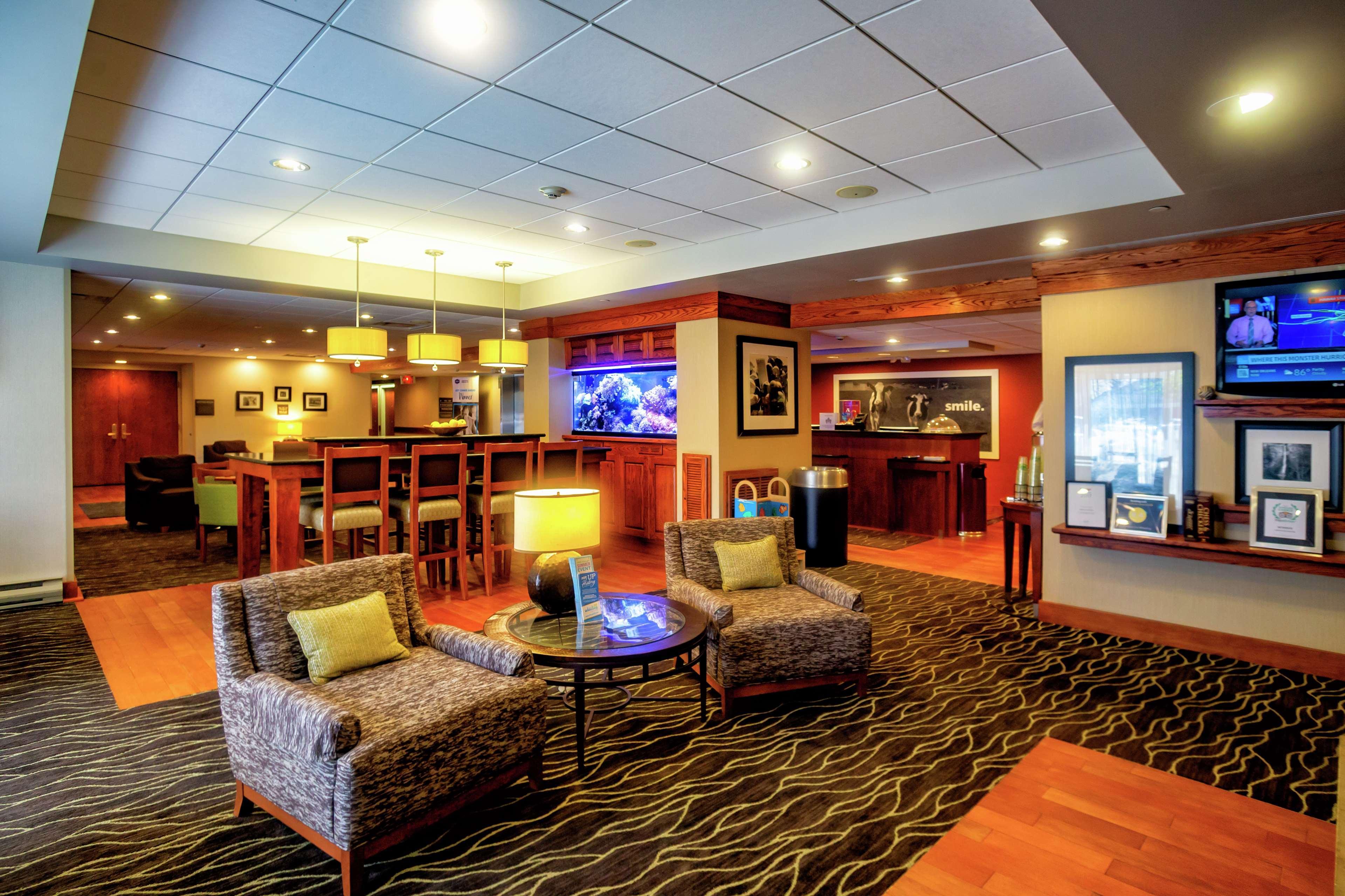 Hampton Inn Wheeling Eksteriør billede
