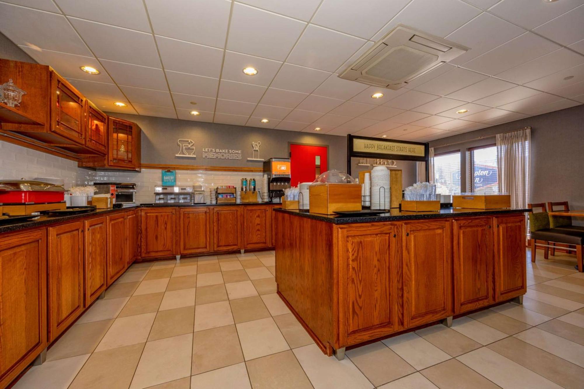 Hampton Inn Wheeling Eksteriør billede