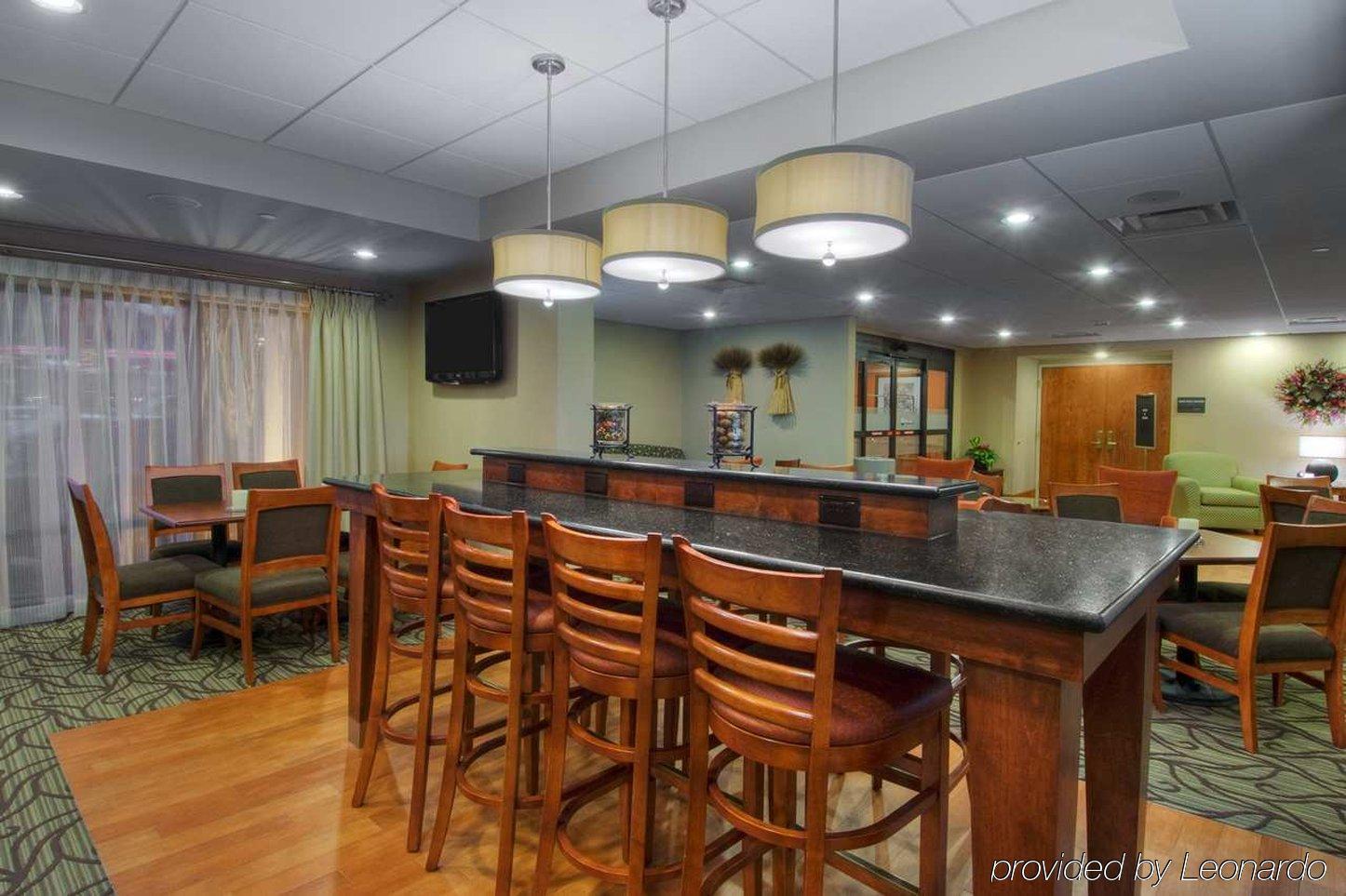Hampton Inn Wheeling Eksteriør billede